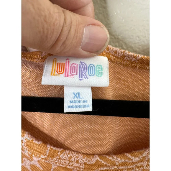 LuLaRoe Women's Tan With Pink Short Sleeve Blouse, short sleeve blouse,‎ - Picture 3 of 7